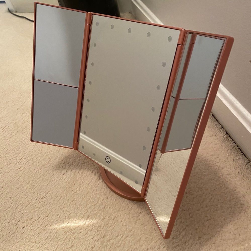 Makeup Mirror with Lights!